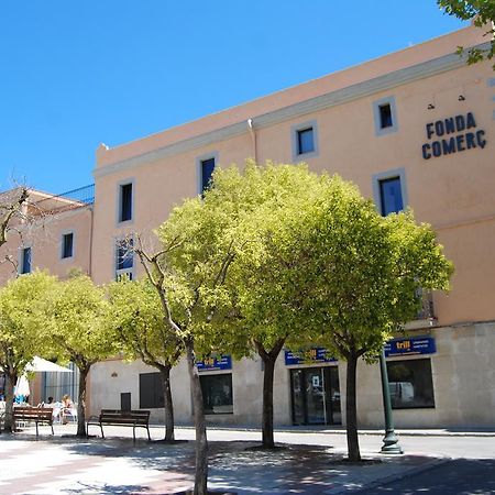 Apartaments Fonda Comerc Торроэлья-де-Монгри Экстерьер фото