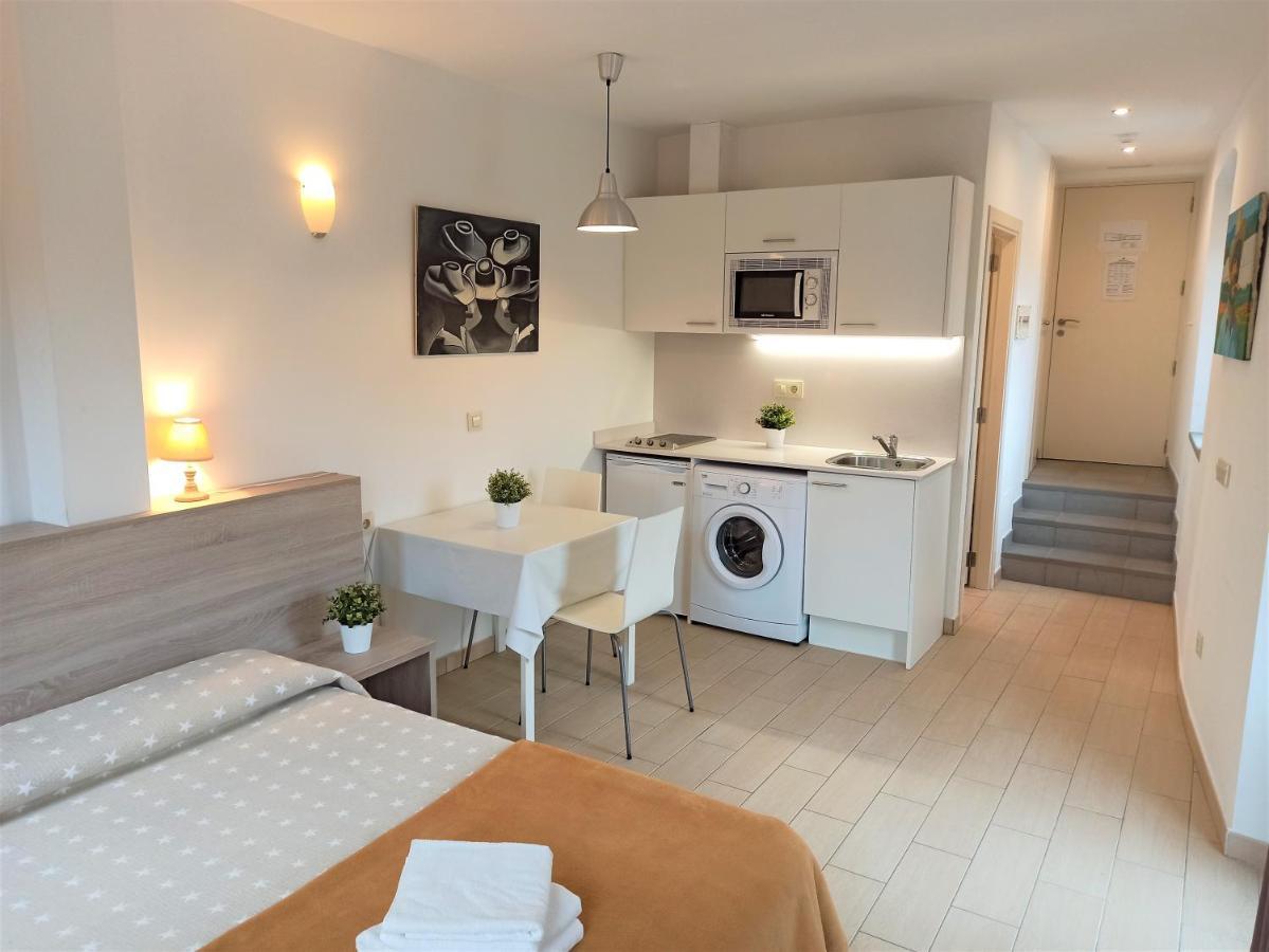 Apartaments Fonda Comerc Торроэлья-де-Монгри Экстерьер фото