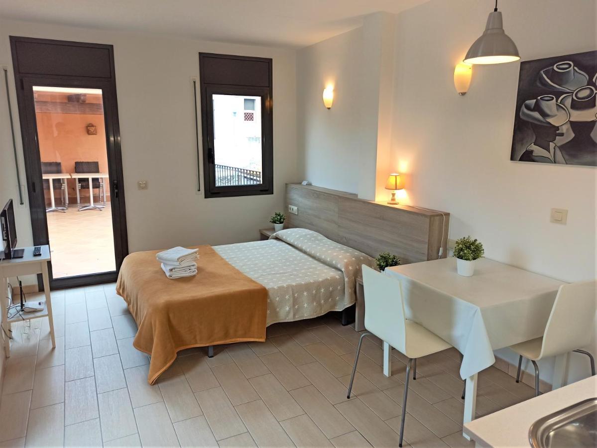 Apartaments Fonda Comerc Торроэлья-де-Монгри Экстерьер фото