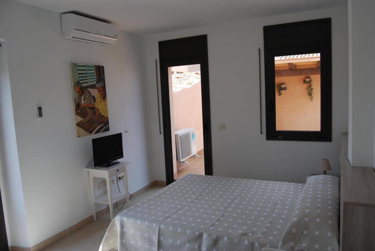 Apartaments Fonda Comerc Торроэлья-де-Монгри Экстерьер фото