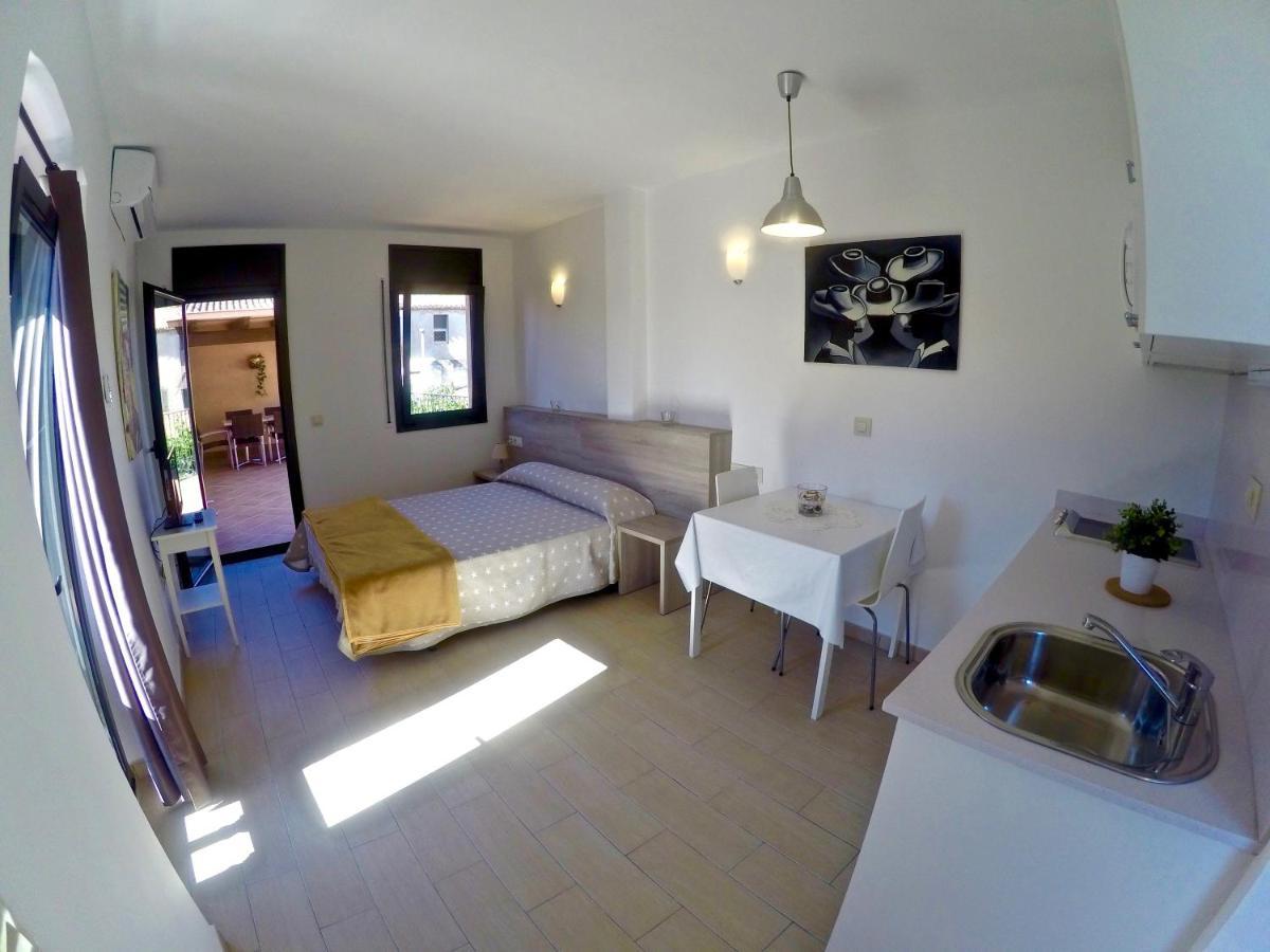 Apartaments Fonda Comerc Торроэлья-де-Монгри Экстерьер фото