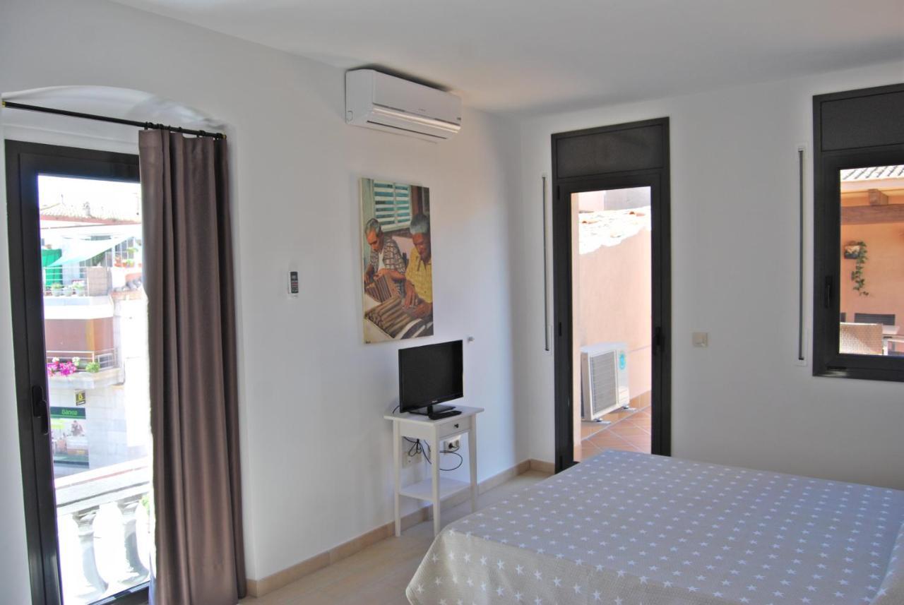 Apartaments Fonda Comerc Торроэлья-де-Монгри Экстерьер фото
