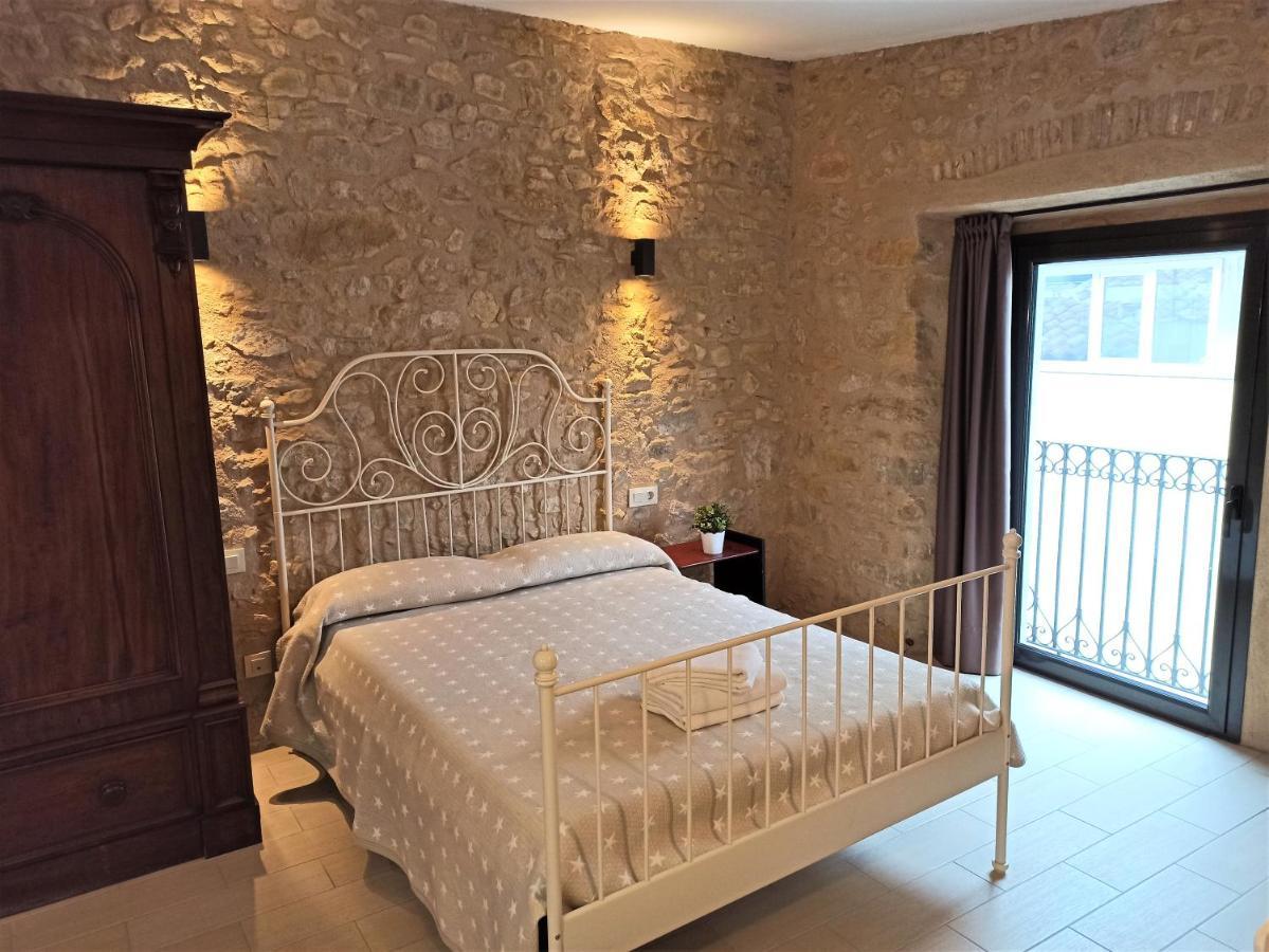 Apartaments Fonda Comerc Торроэлья-де-Монгри Экстерьер фото