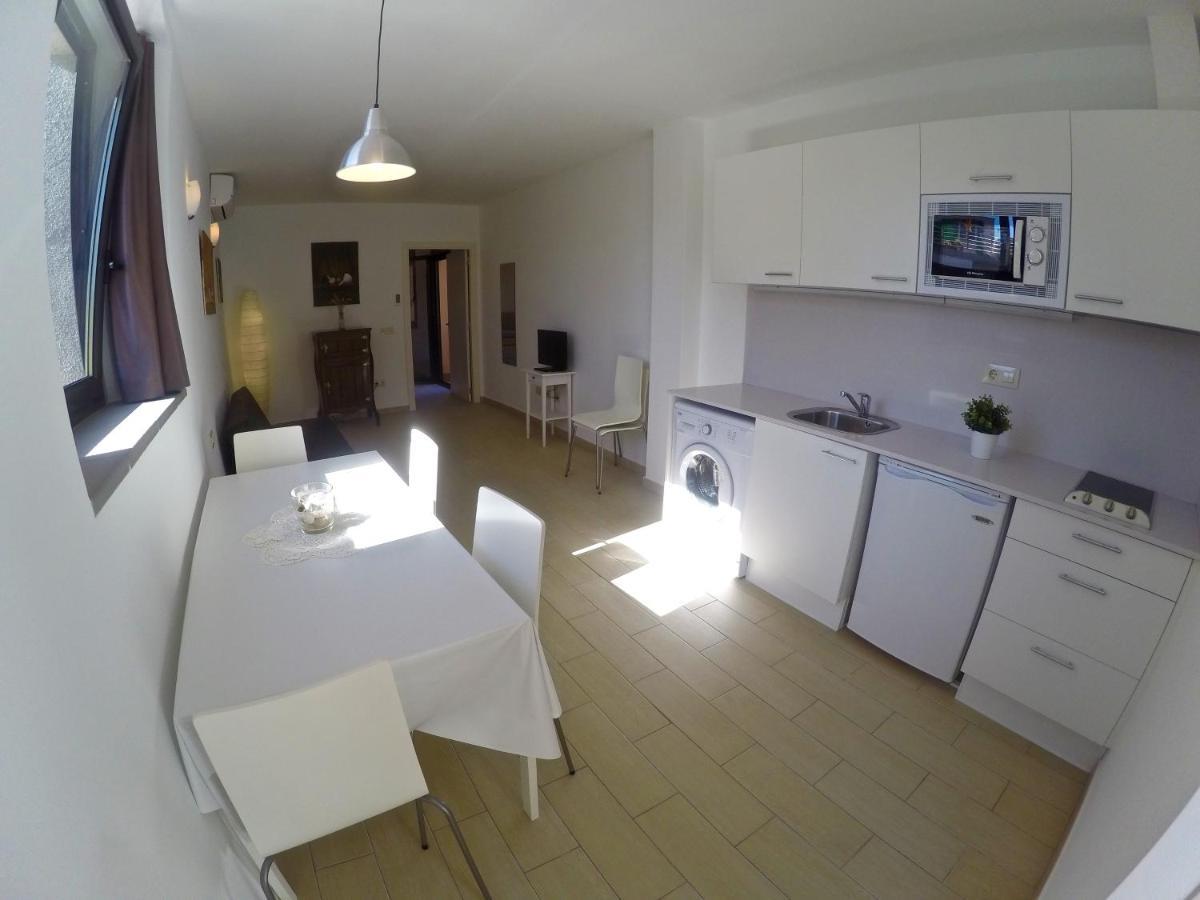 Apartaments Fonda Comerc Торроэлья-де-Монгри Экстерьер фото